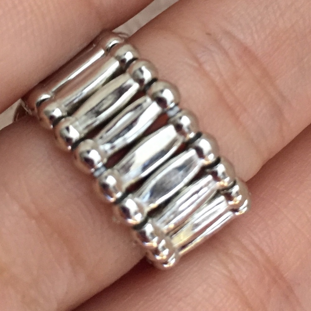 (SOLD) Ring - Picture 5 of 5